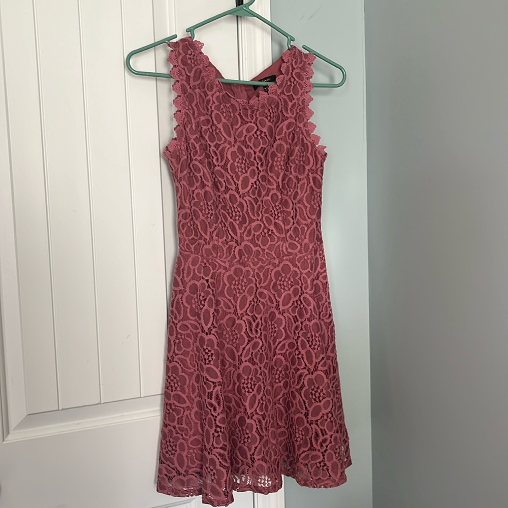 Size 1 textured floral City Studio dress